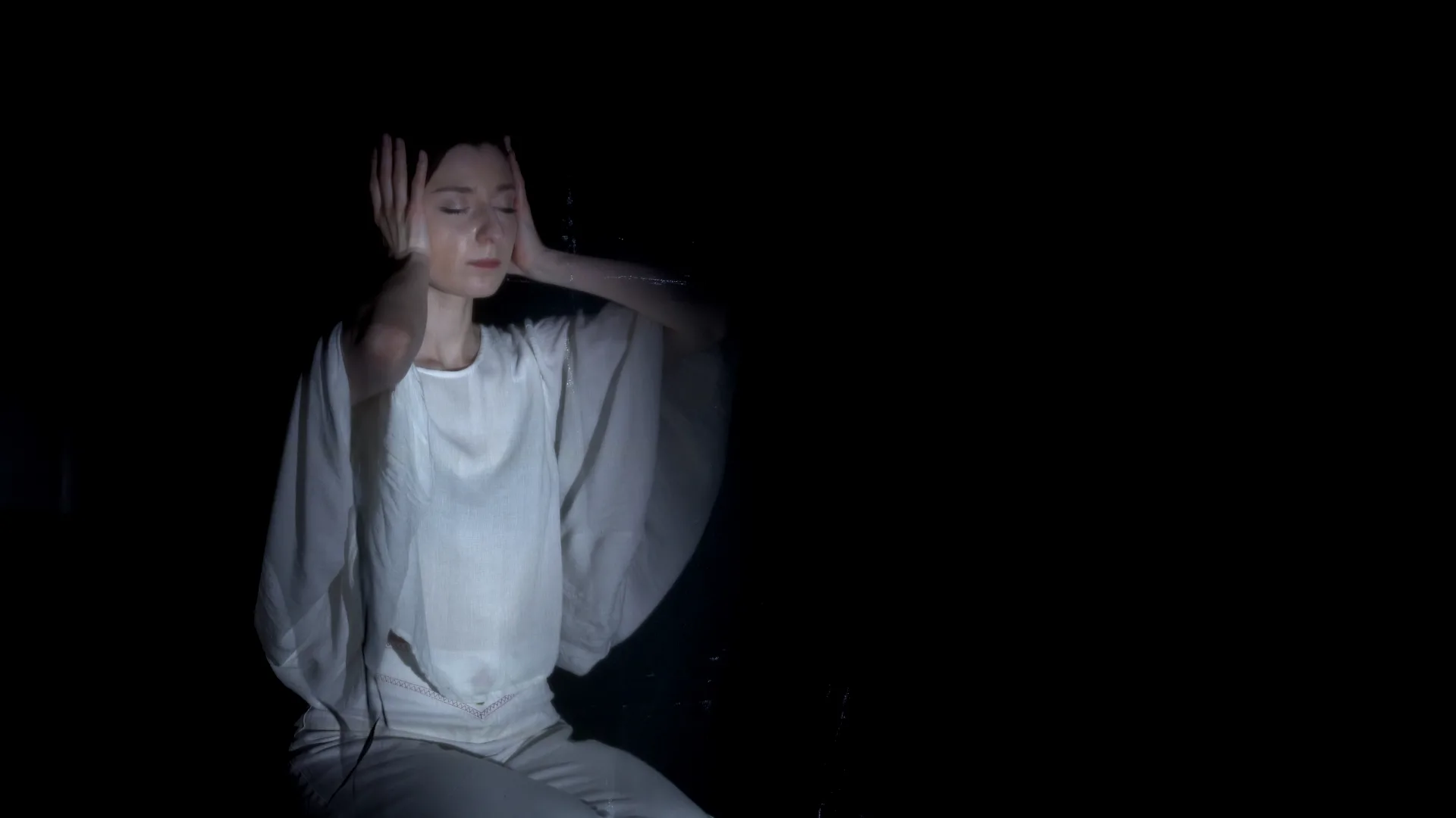 Transfusing Frequencies: Reenacting Magdeleine